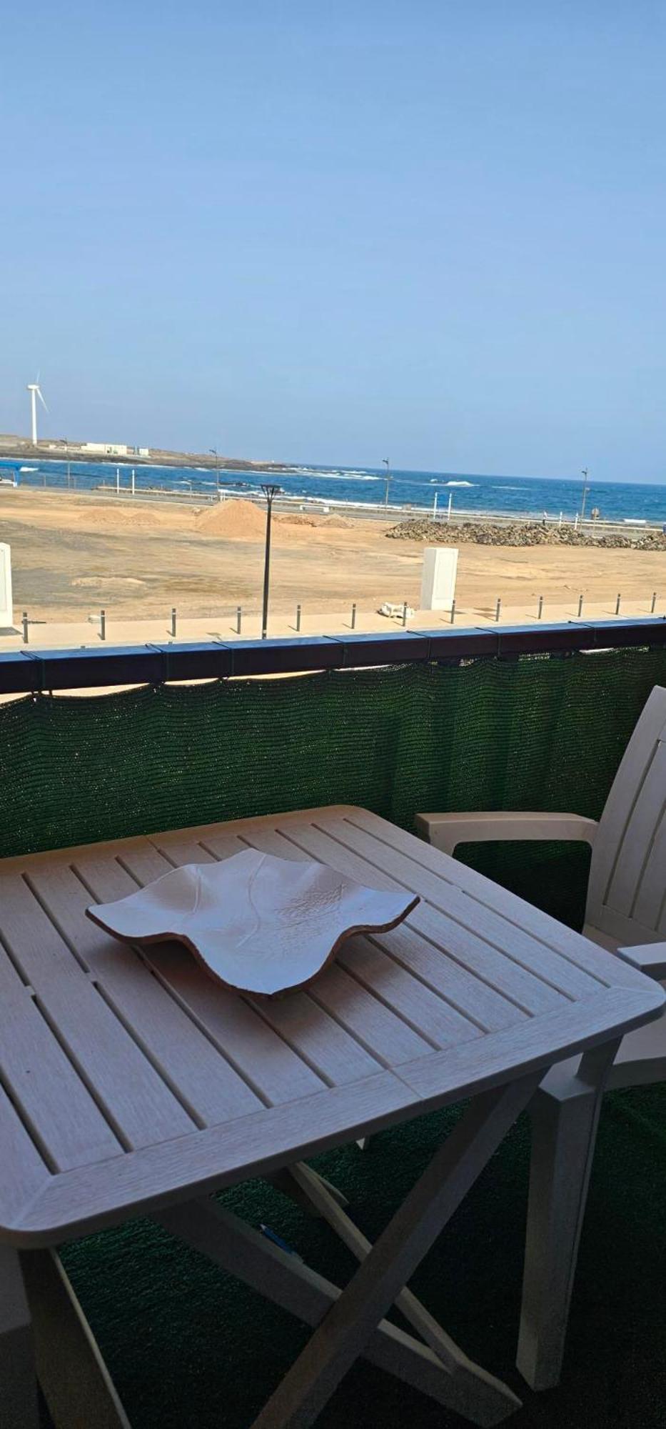קורלחו Bienvenue Appart Lumineux Avec Ascenseur Et Vue Sur La Mer מראה חיצוני תמונה